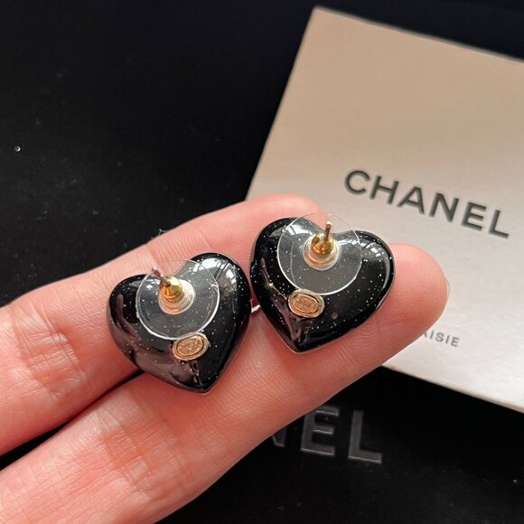 Chanel diamond heart-shaped earrings - Picture 4 of 7